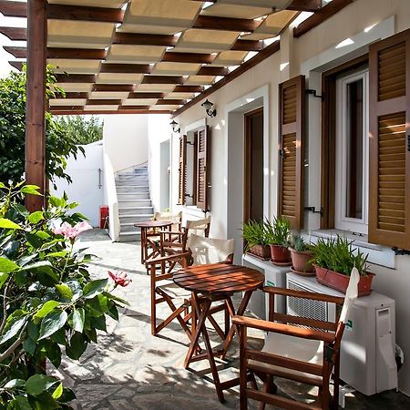 Arxontiko Hotel Тинос Екстериор снимка