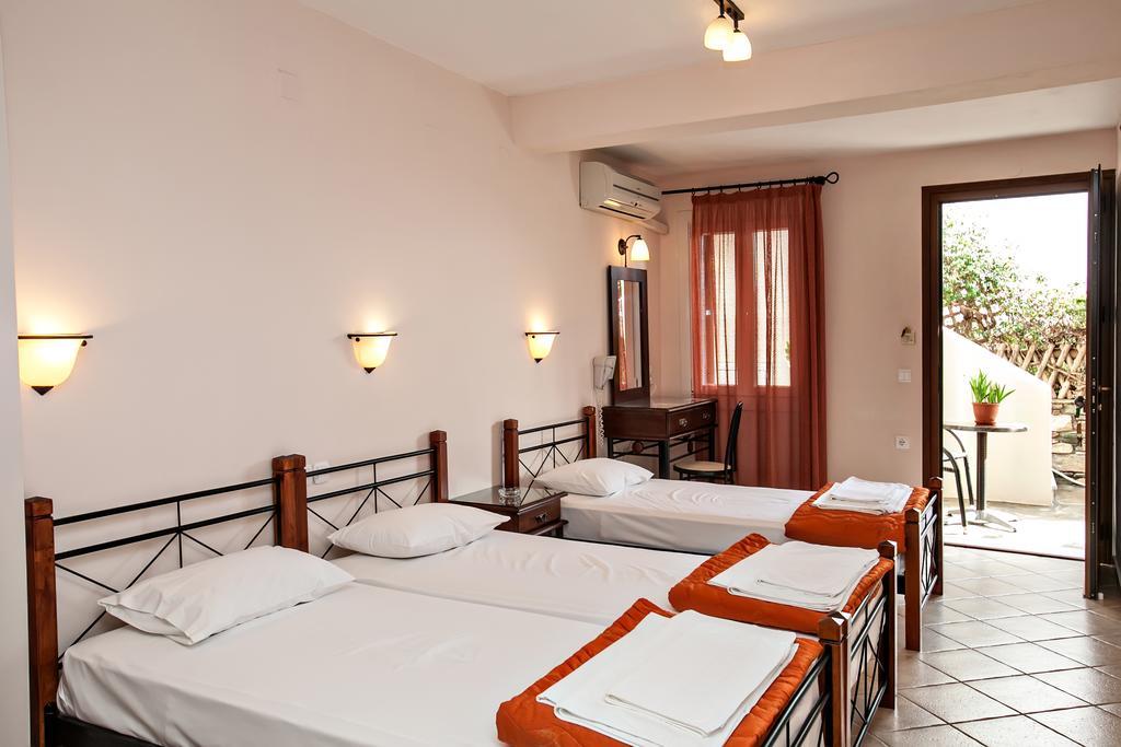 Arxontiko Hotel Тинос Екстериор снимка