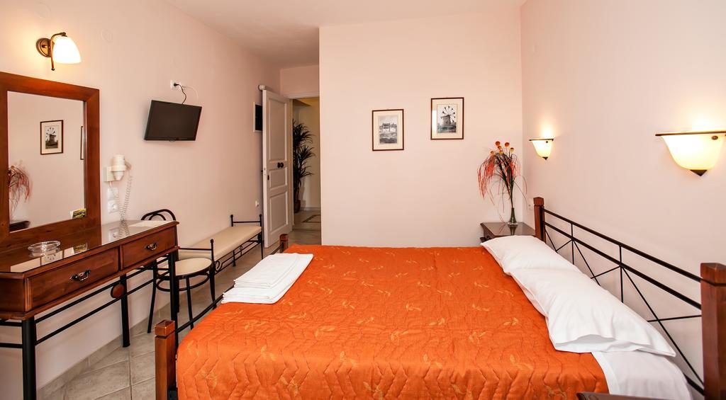 Arxontiko Hotel Тинос Екстериор снимка
