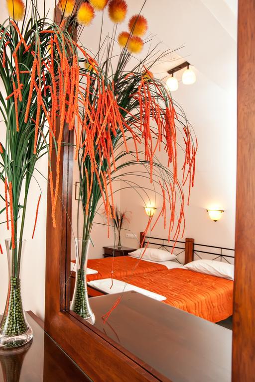 Arxontiko Hotel Тинос Екстериор снимка