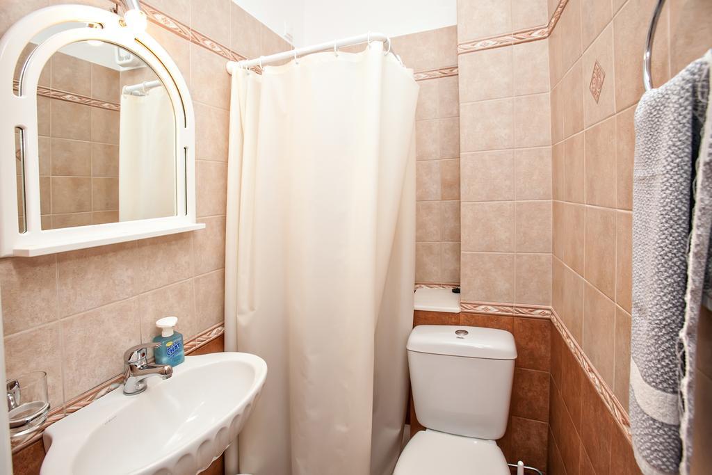 Arxontiko Hotel Тинос Екстериор снимка