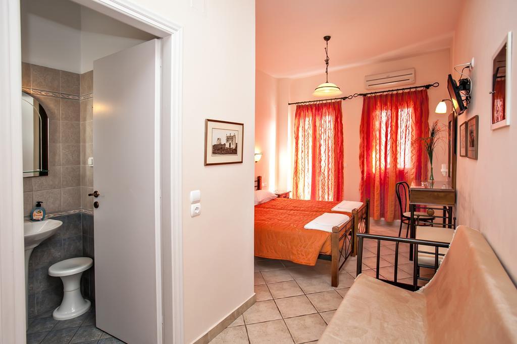 Arxontiko Hotel Тинос Екстериор снимка
