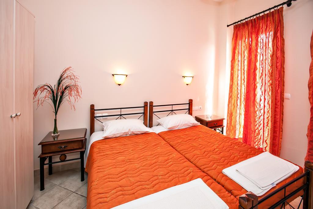 Arxontiko Hotel Тинос Екстериор снимка