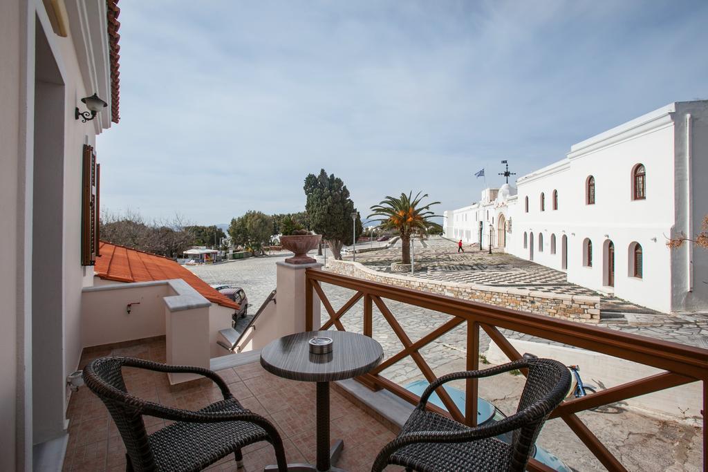 Arxontiko Hotel Тинос Екстериор снимка
