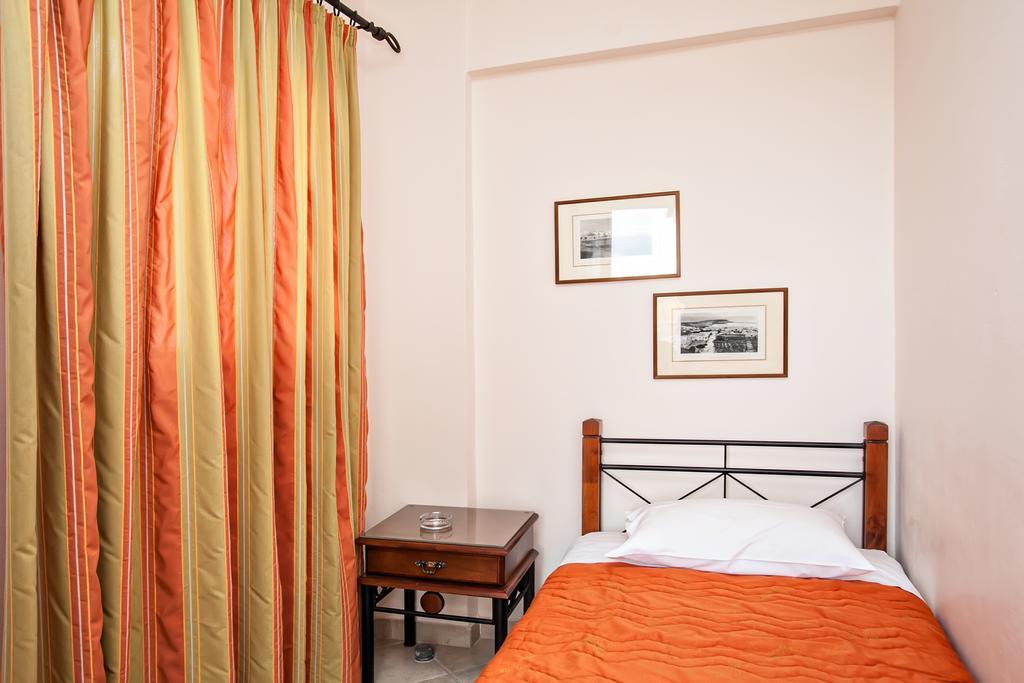 Arxontiko Hotel Тинос Екстериор снимка
