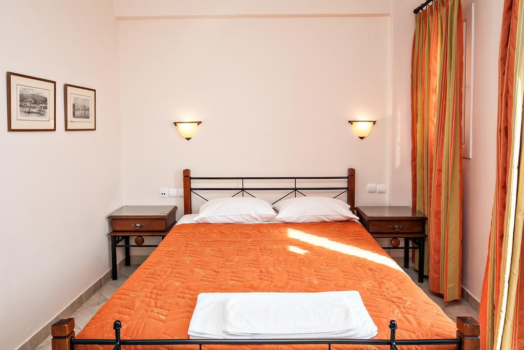 Arxontiko Hotel Тинос Екстериор снимка